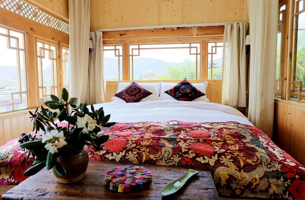 Shangri-La Mid - Mountain Homestay Esterno foto