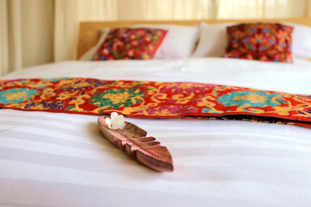 Shangri-La Mid - Mountain Homestay Esterno foto
